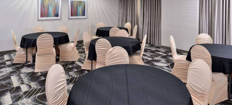 舒适酒店及套房-弗赖拉辛-普莱诺(Comfort Inn & Suites Frisco - Plano)图片