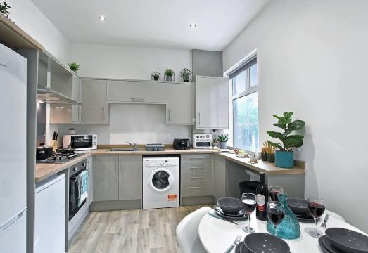 Stunning 4-Bed House in Manchester Hotel Overview