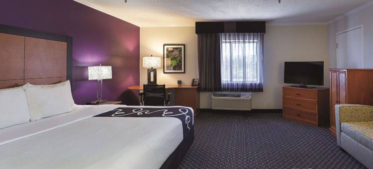 巴吞鲁日齐根莱恩拉昆塔温德姆套房酒店(La Quinta Inn & Suites by Wyndham Baton Rouge Siegen Lane)图片