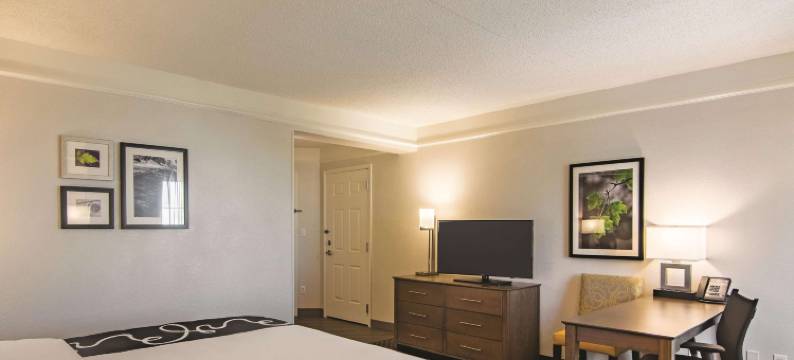 俄克拉荷马城诺曼拉昆塔温德姆套房酒店(La Quinta Inn & Suites by Wyndham Oklahoma City Norman)图片