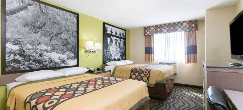 布伦瑞克-圣西蒙斯岛地区温德姆速8酒店(Super 8 by Wyndham Brunswick/St Simons Island Area)图片