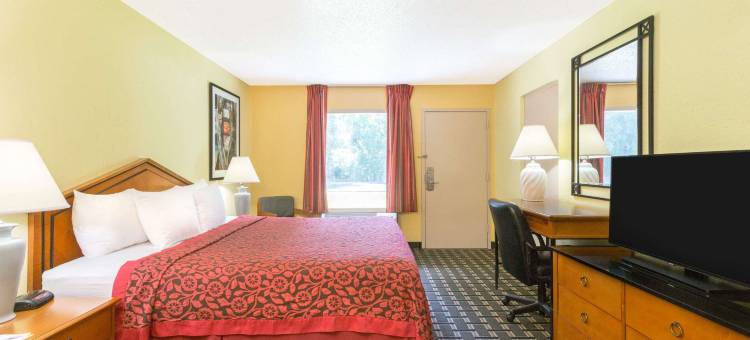 萨凡纳机场戴斯酒店(Days Inn by Wyndham Savannah Airport)图片