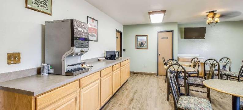 伊康旅馆(Econo Lodge, Downtown Custer Near Custer State Park and Mt Rushmore)图片