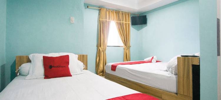 红门附近的米基假日富兰贝拉斯塔吉(RedDoorz Near Mikie Holiday Funland Berastagi)图片