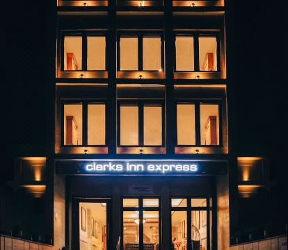 Clarks Inn Express, Dehradun Hotel Overview