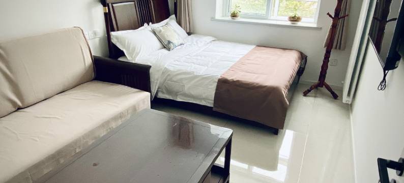 恣儿居民宿(登州路分店)图片