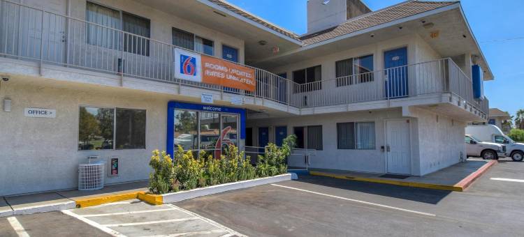 Motel 6 Jurupa Valley, CA - Riverside West图片