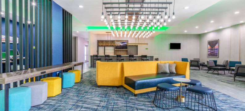 加尔维斯顿西防波堤拉昆塔温德姆套房酒店(La Quinta Inn & Suites by Wyndham Galveston West Seawall)图片