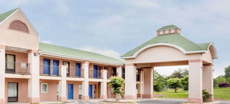 卢瑟格伦骑士酒店(Knights Inn Ruther Glen)图片