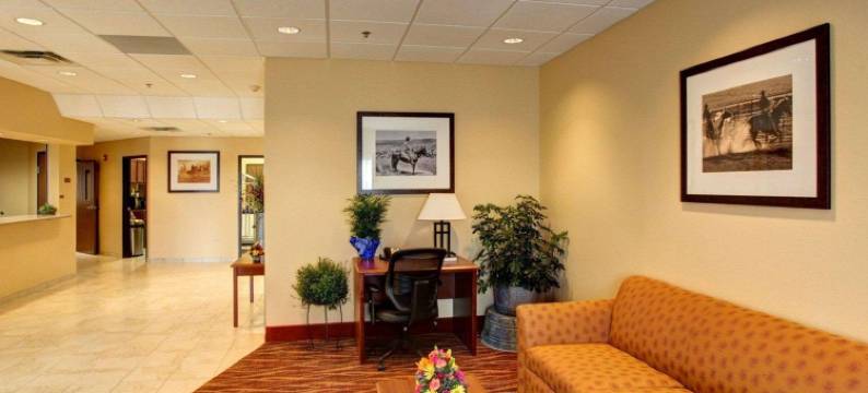 罗德威旅馆及套房菲利普斯堡(Rodeway Inn & Suites Phillipsburg)图片