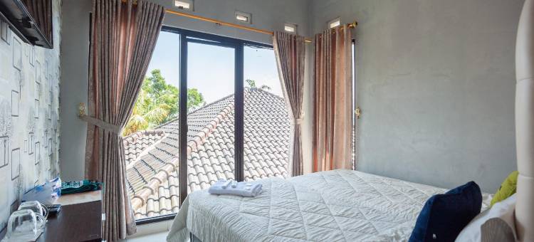 红门酒店乌尔班维尤清真坎萨度假村-芝萨鲁亚蓬查克(Urbanview Resort Syariah Khansa Cisarua Puncak by RedDoorz)图片