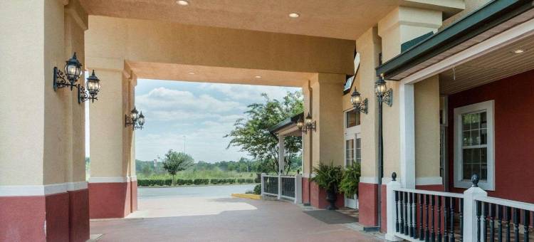 舒适套房酒店(Comfort Inn & Suites)图片