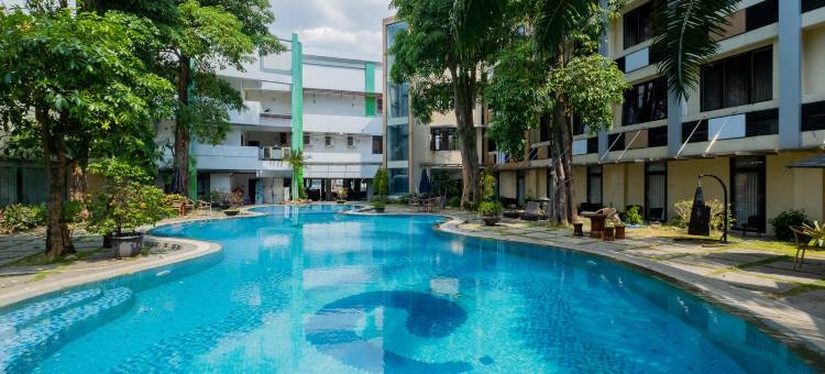 红多兹高级酒店-新埠头老兵街(RedDoorz Premium @ Jalan Veteran Bojonegoro)图片
