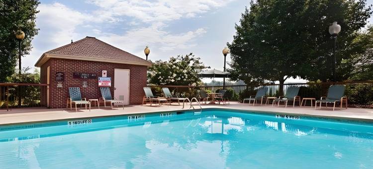 舒适套房酒店(Comfort Inn & Suites)图片