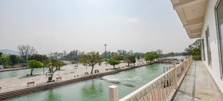 Fabhotel 贾斯温德宝旺(FabHotel Jaswinder Bhawan)图片