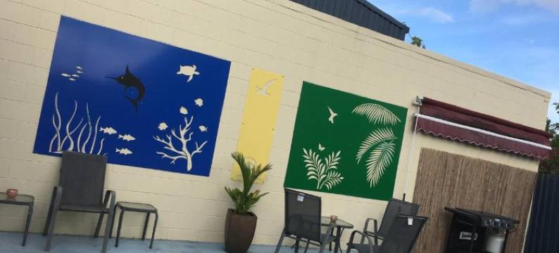 尔黑枪鱼旅馆(Black Marlin Motel)图片