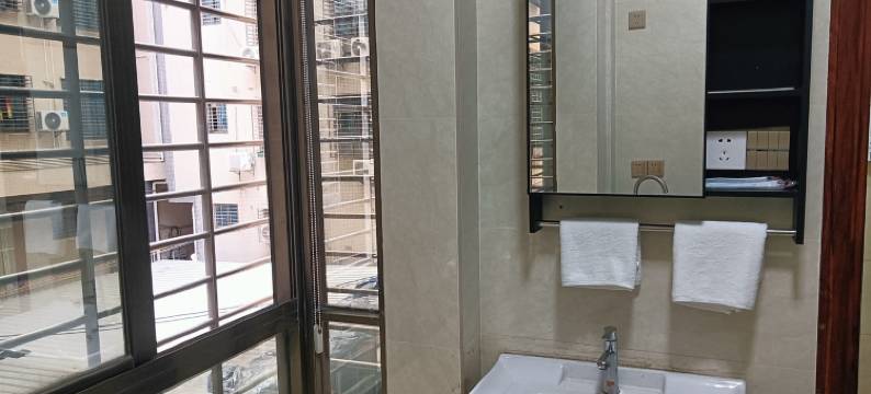 易谦民宿(潮发路分店)图片