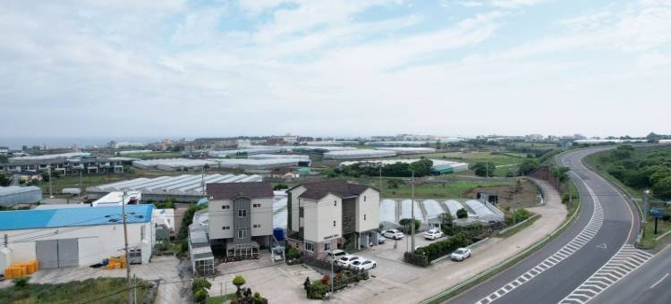 Jeju White Star Pension (Gueom-ri Salt Farm)图片