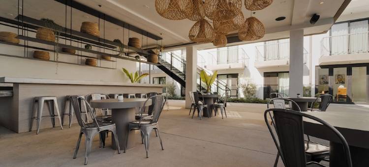 洛杉矶体育场区鲁姆酒店(The Lum Hotel Los Angeles Stadium District)图片