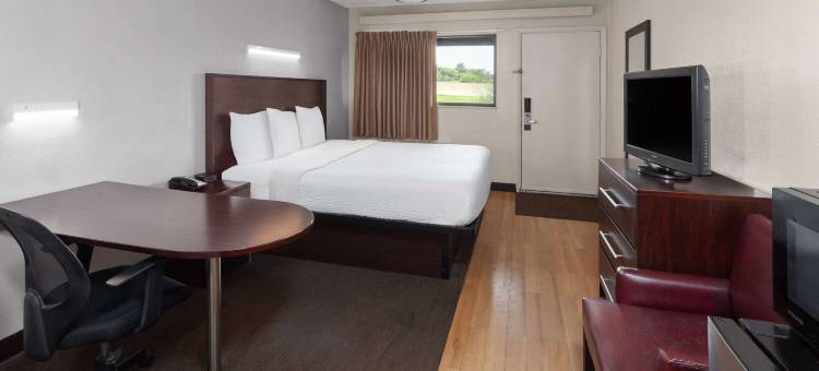 皮奥里亚红屋顶酒店(Travelodge by Wyndham Peoria)图片