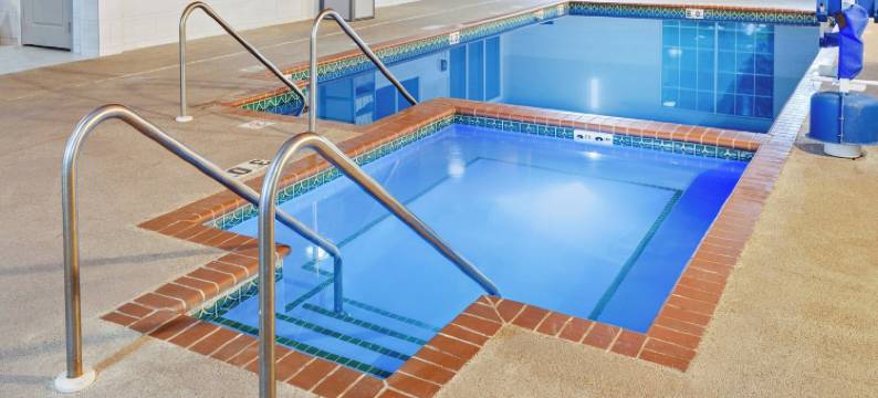 假日快捷酒店及套房华盛顿港 by IHG(Holiday Inn Express & Suites Port Washington by IHG)图片