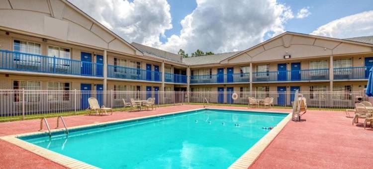 OYO 巴吞鲁日中城酒店(OYO Hotel Baton Rouge Mid City)图片