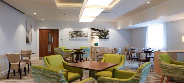 埃克塞特机场希尔顿欢朋酒店(Hampton by Hilton Exeter Airport)图片
