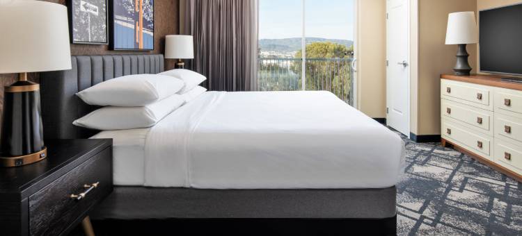 旧金山机场希尔顿安泊酒店-南旧金山(Embassy Suites by Hilton San Francisco Airport Oyster Point)图片