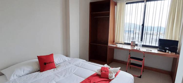 红多兹Plus酒店@比通市中心(RedDoorz Plus @ Bitung City Center)图片