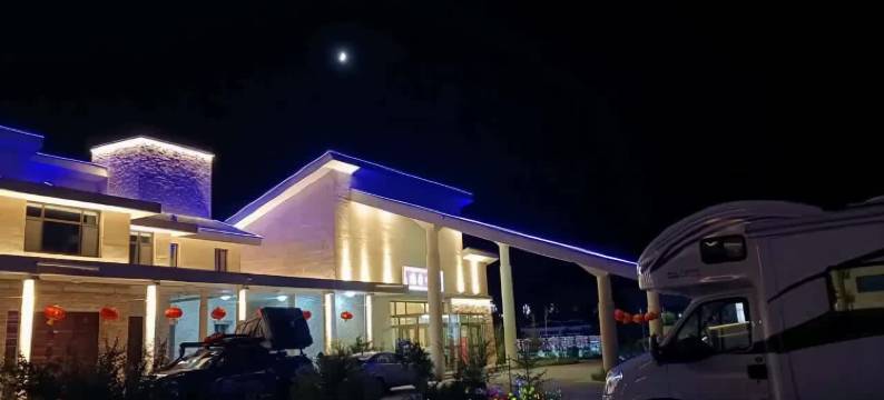 德令哈德瑞驿汽车酒店(海西会议中心店)图片