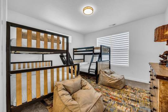 Modern Snowbasin Ski Retreat with Gorgeous Mountain Views Perfect for Families