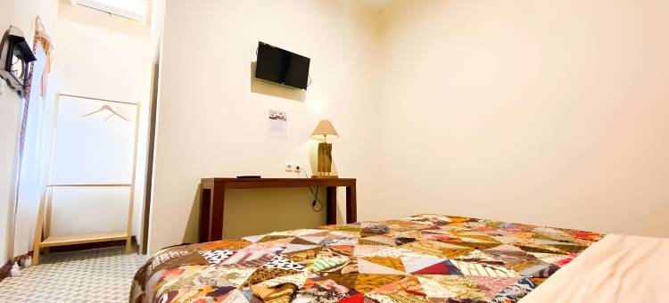 兴吉尔民宿沙利亚玛里奥波罗约加米特拉红多兹酒店(Hinggil Homestay Syariah Malioboro Yogya Mitra RedDoorz)图片