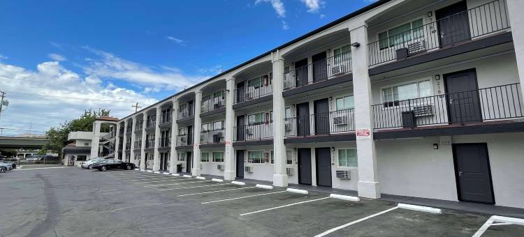 中城酒店 - 贝斯特韦斯特 SureStay 精选酒店(The Midtowner Hotel, SureStay Collection by Best Western)图片