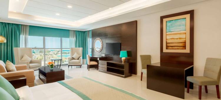 麦纳麦安瓦吉岛温德姆华美达套房酒店(Ramada Hotel & Suites by Wyndham Amwaj Islands Manama)图片