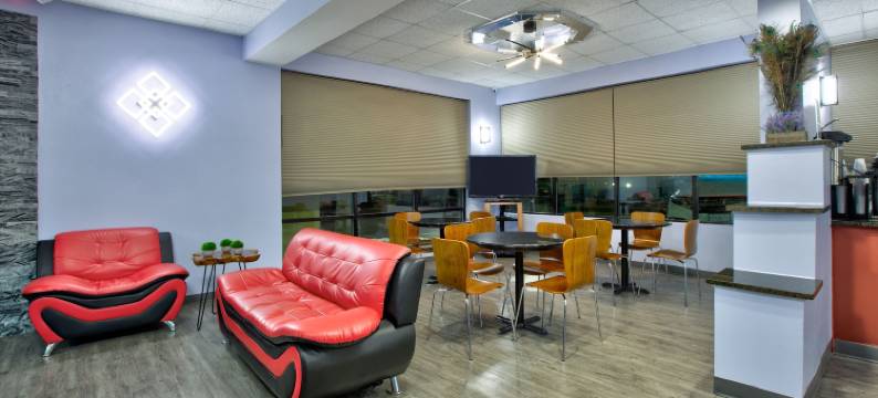 莫比尔-蒂尔曼斯角温德姆速8酒店(Super 8 by Wyndham Mobile/Tillmans Corner)图片