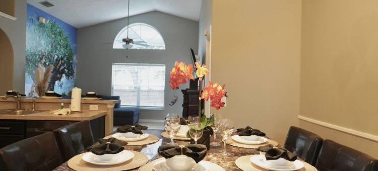 Magical Family Retreat with Pool & Spa 368图片