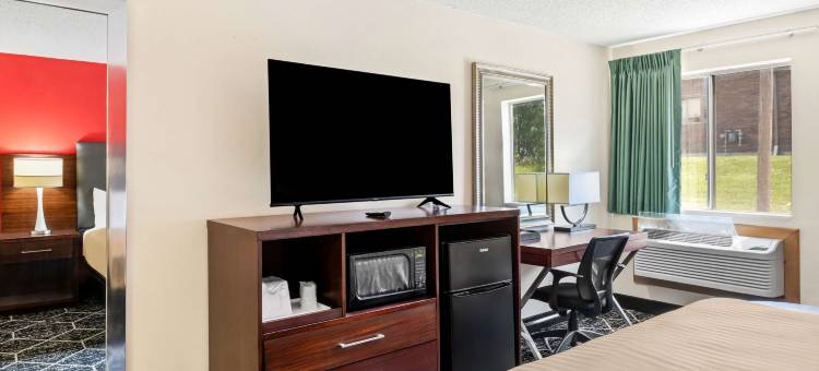 恩波里亚伊克诺旅馆(Econo Lodge)图片