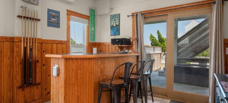 5 minute walk to ocean with opt heated pool, hot tub,game rm & tons of amenities图片