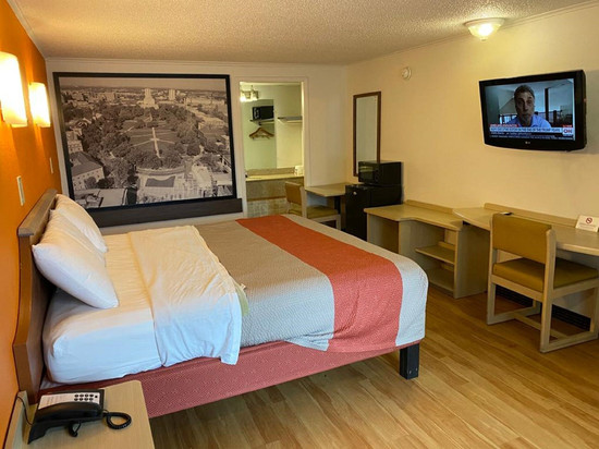 伦敦费尔布里奇快捷酒店