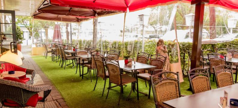 坎布里努斯阿尔斯贝格酒店(Hotel Gambrinus Arnsberg)图片