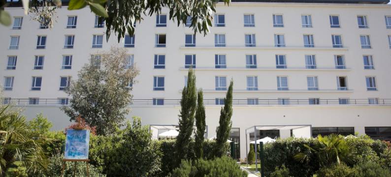 巴黎拉德芳斯西-科龙布万怡酒店(近电车T2线)(Courtyard Paris la Defense West - Colombes)图片