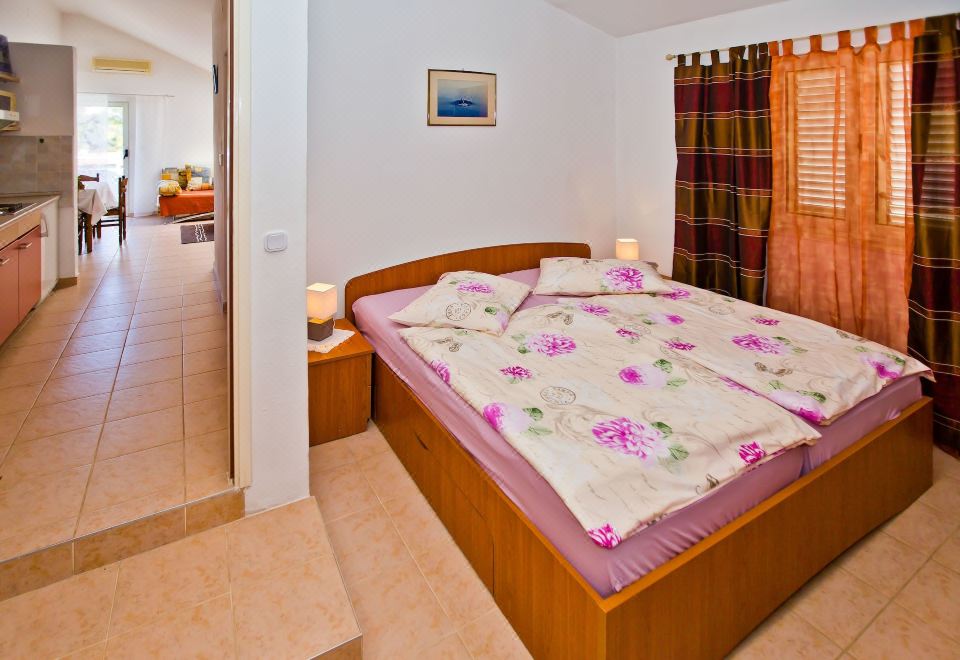 Apartments Jacky Hotel Overview