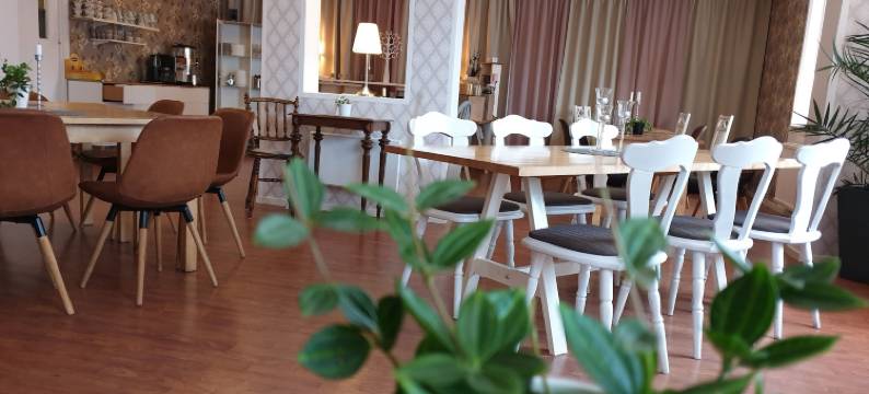 斯莫兰斯泰纳酒店(Smålandsstenar Hotell)图片