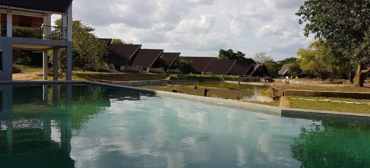 利亚水滨别墅酒店(Liyya Water Villas)图片
