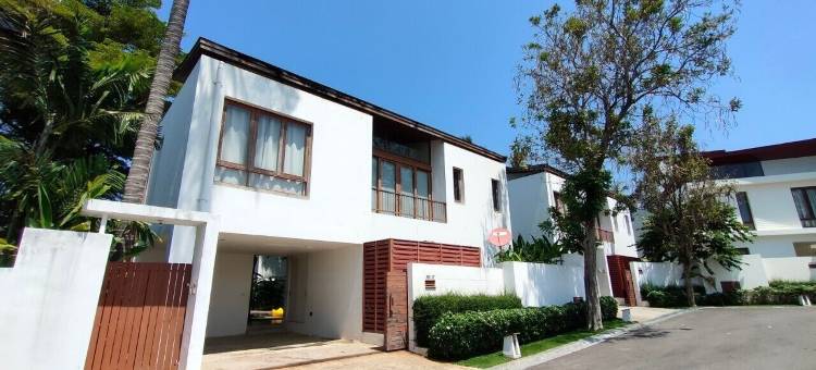 普兰纳乐克斯专属泳池别墅酒店(Pranaluxe 4 Bedroom Pool Villa C6)图片