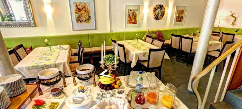 卡隆普林兹酒店(Hotel Kronprinz)图片