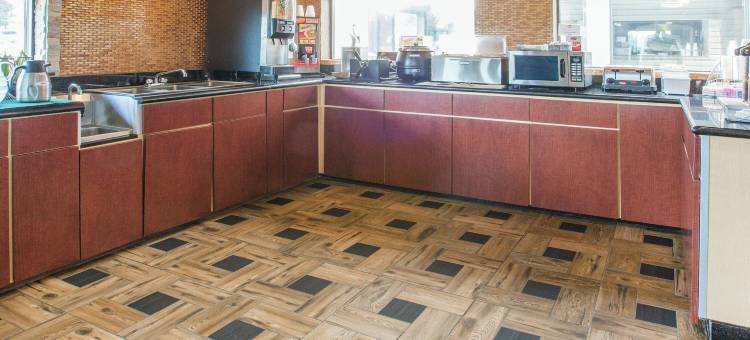 范布伦-史密斯堡地区温德姆速8酒店(Super 8 by Wyndham Van Buren/Ft. Smith Area)图片