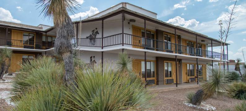 贝斯特韦斯特SureStay精选图姆斯顿瞭望山林小屋(Tombstone Lookout Lodge, SureStay Collection by Best Western)图片