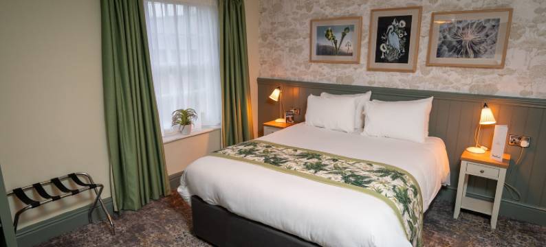 洛金汉阿姆斯酒店 - 格林国王旅馆(Rockingham Arms by Greene King Inns)图片