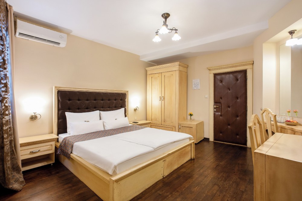 Villa SkadarlijaOver view